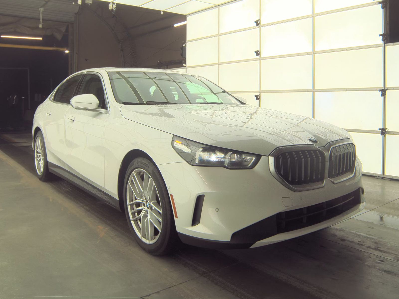 2025 BMW 5 Series 530i RWD