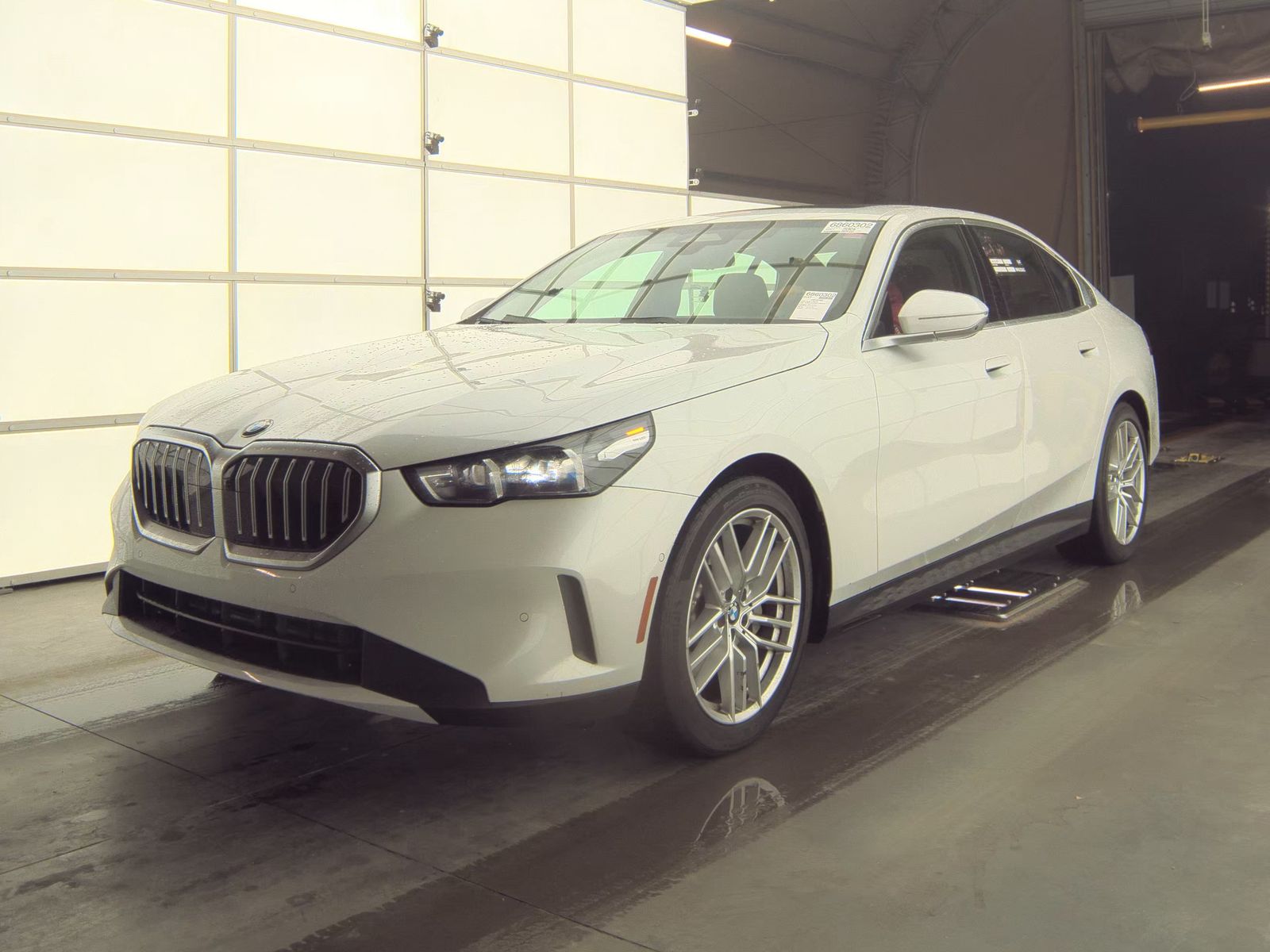 2025 BMW 5 Series 530i RWD