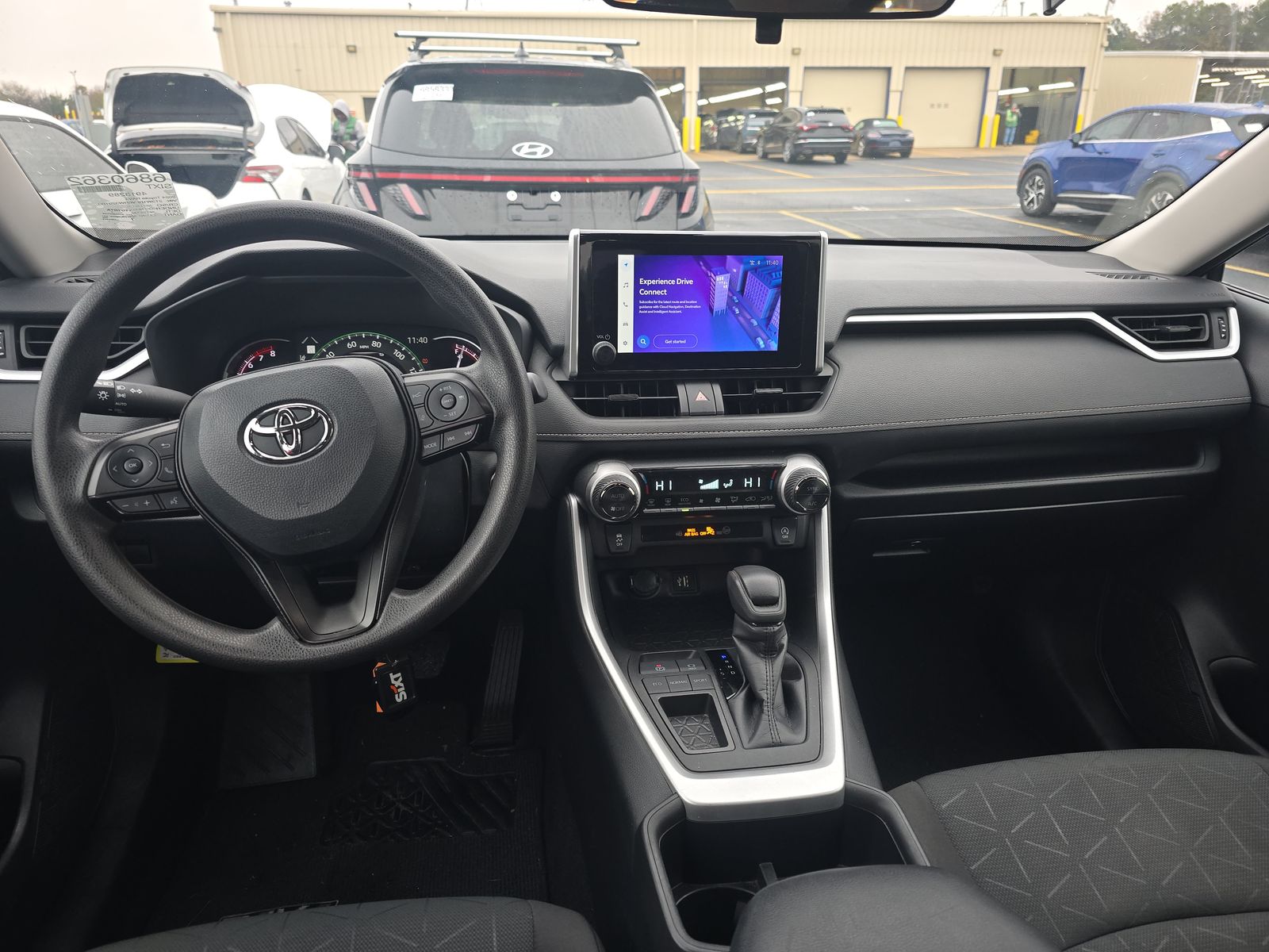 2024 Toyota RAV4 XLE FWD