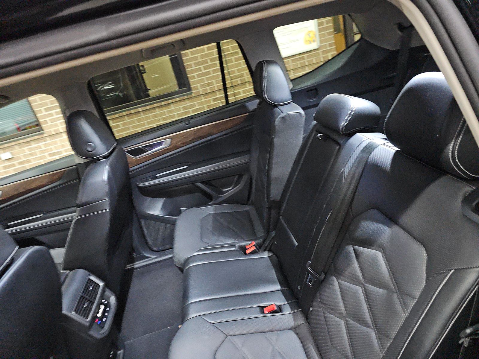 2024 Volkswagen Atlas 2.0T SE AWD