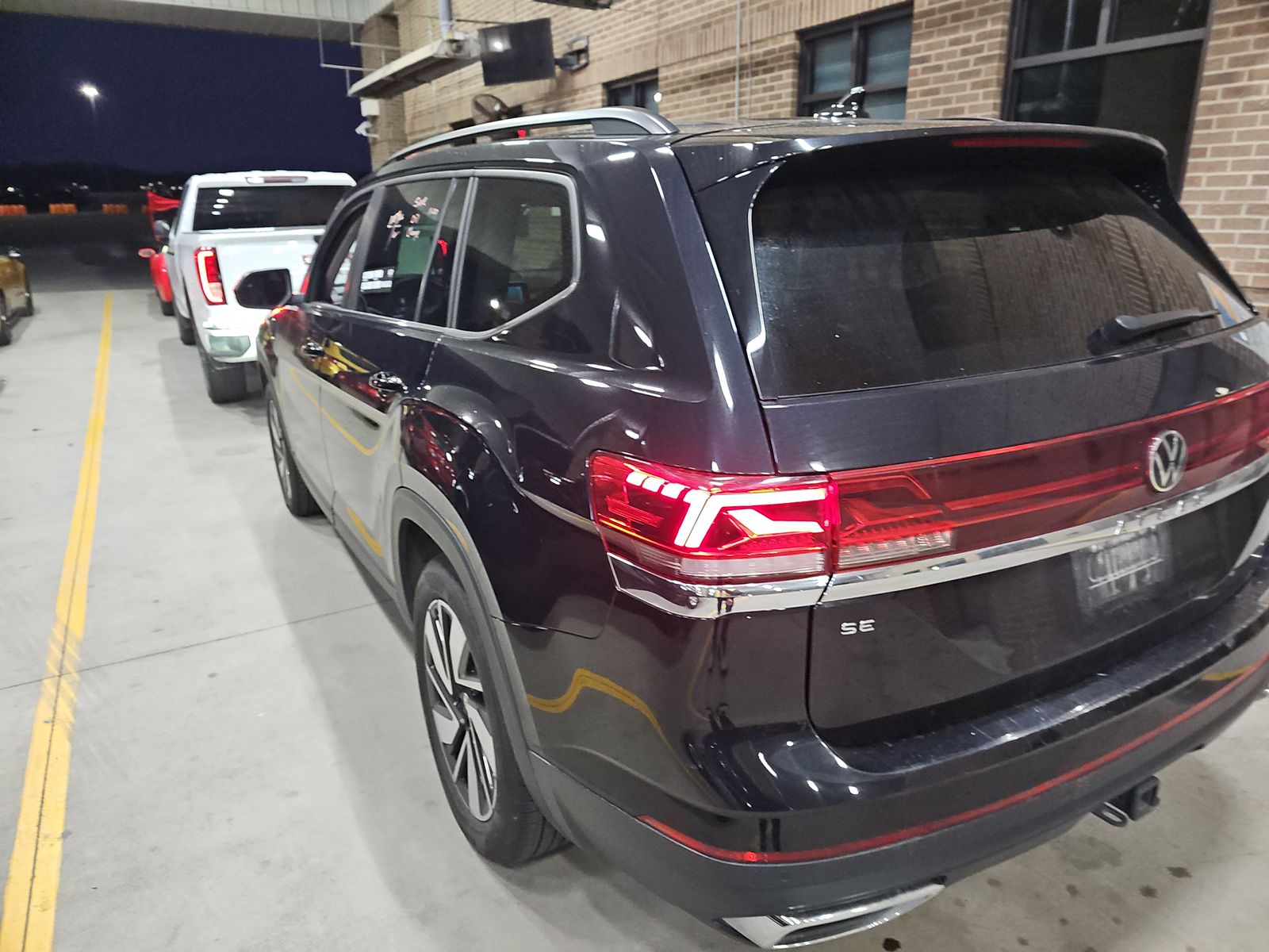 2024 Volkswagen Atlas 2.0T SE AWD