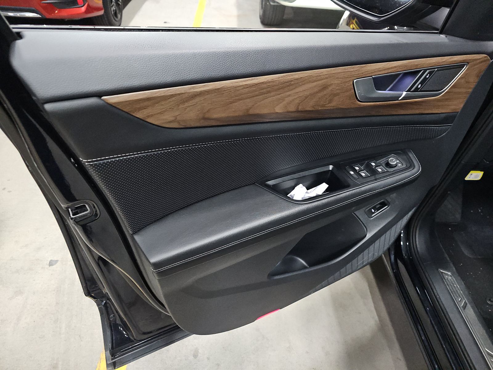 2024 Volkswagen Atlas 2.0T SE AWD