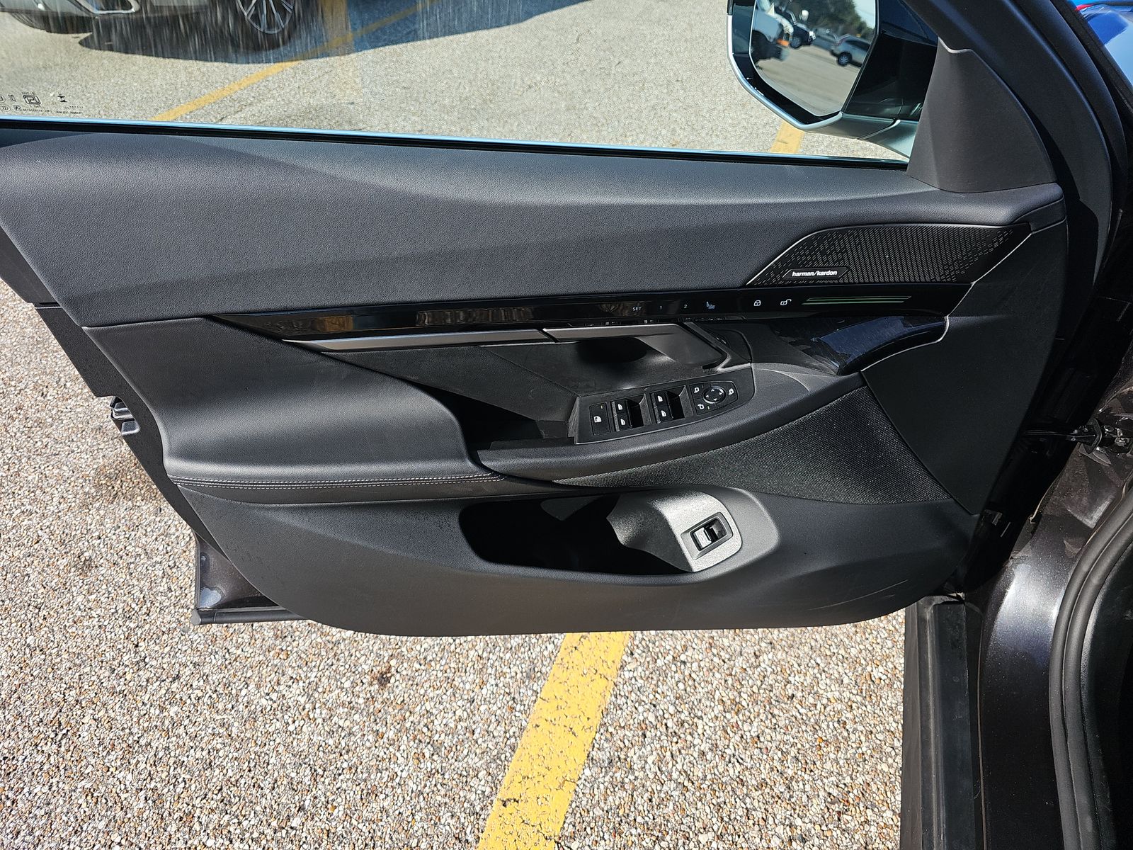 2025 BMW 5 Series 530i RWD