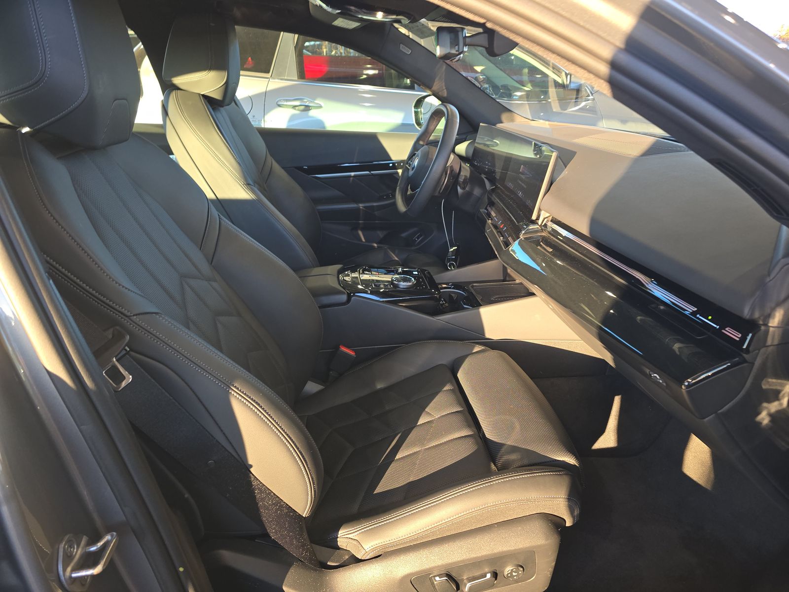 2024 BMW 5 Series 530i RWD