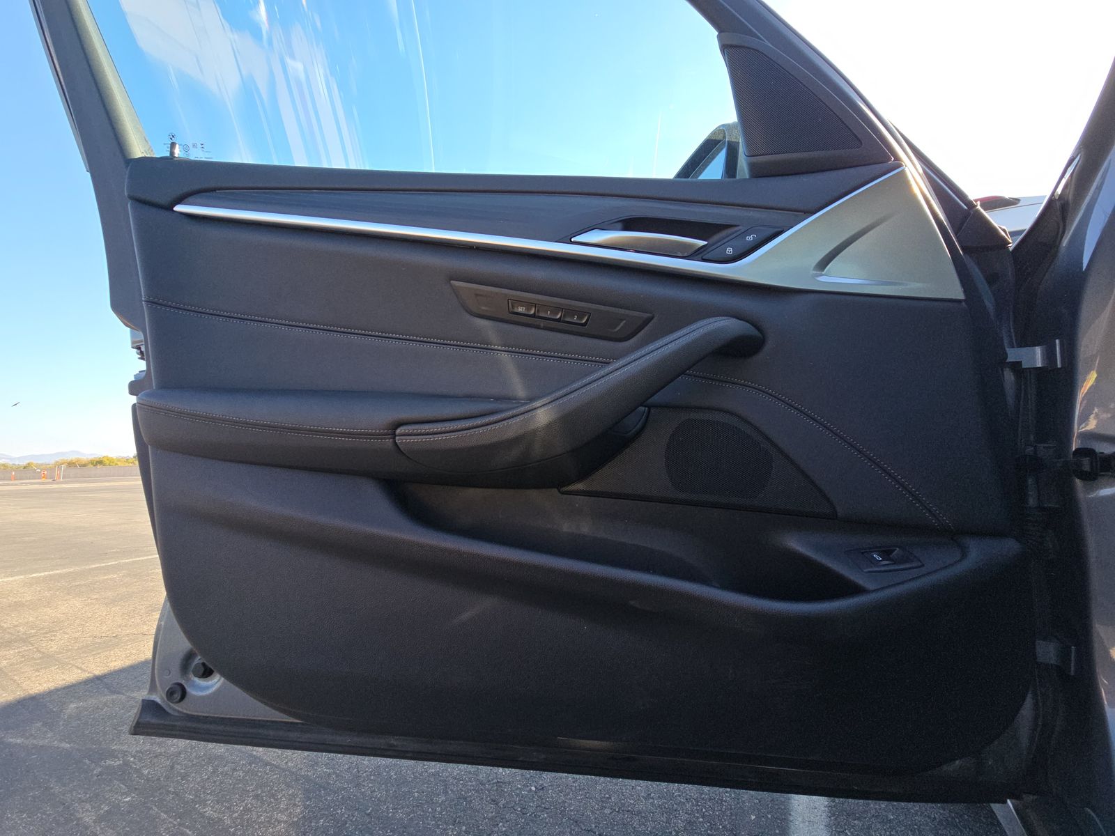 2023 BMW 5 Series 530i RWD