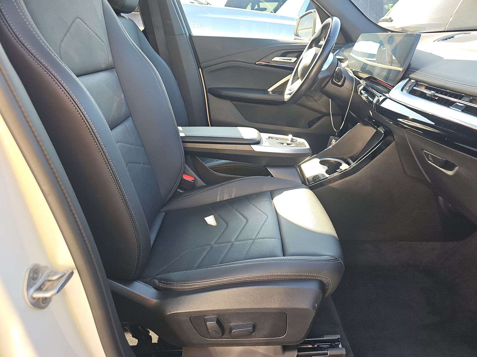 2025 BMW X1 xDrive28i AWD