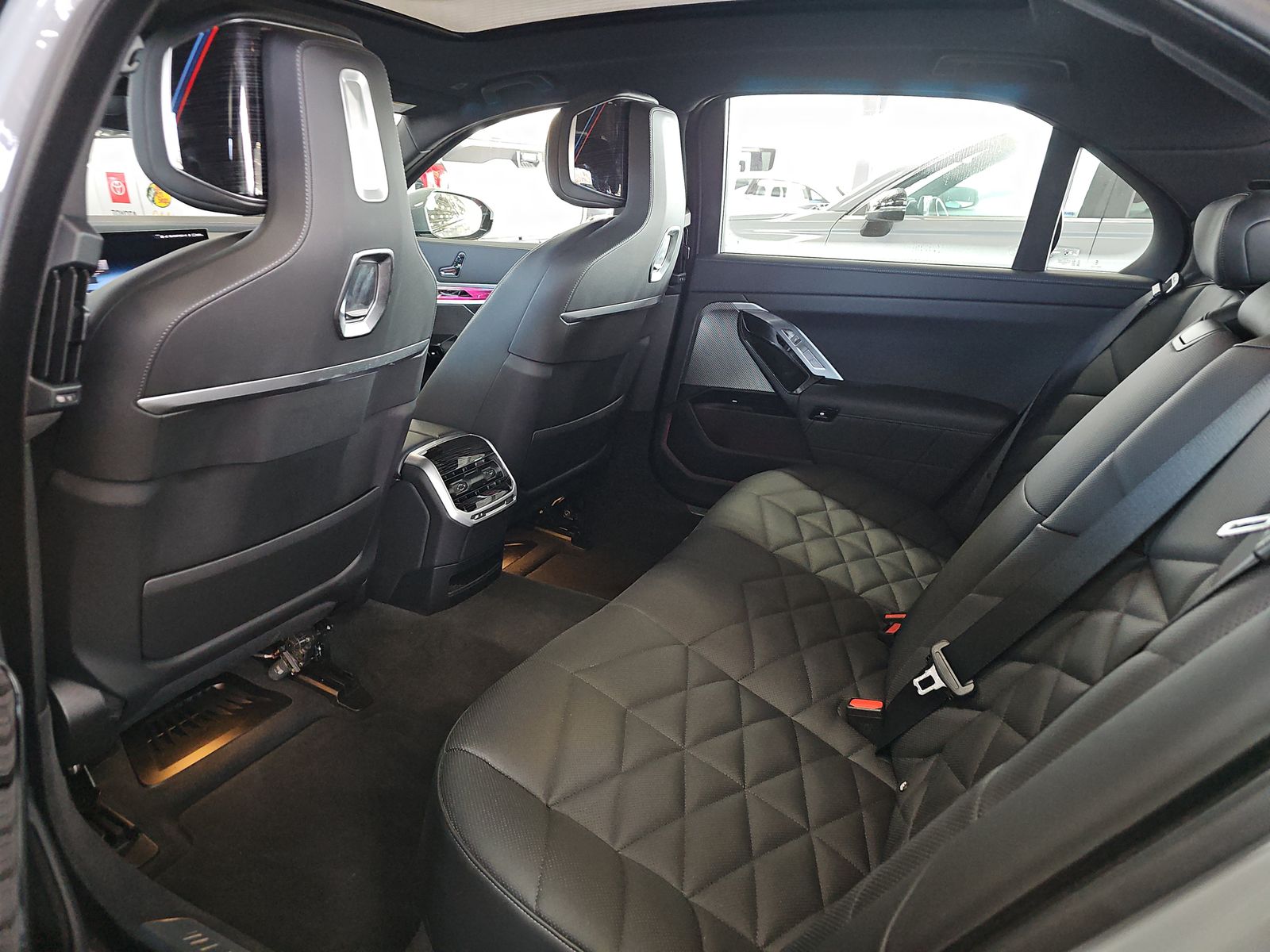 2025 BMW 7 Series 740i xDrive AWD