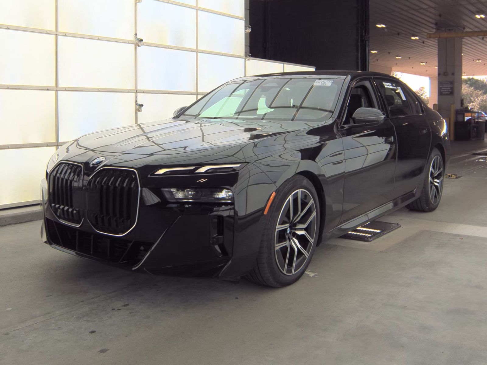 2025 BMW 7 Series 740i xDrive AWD