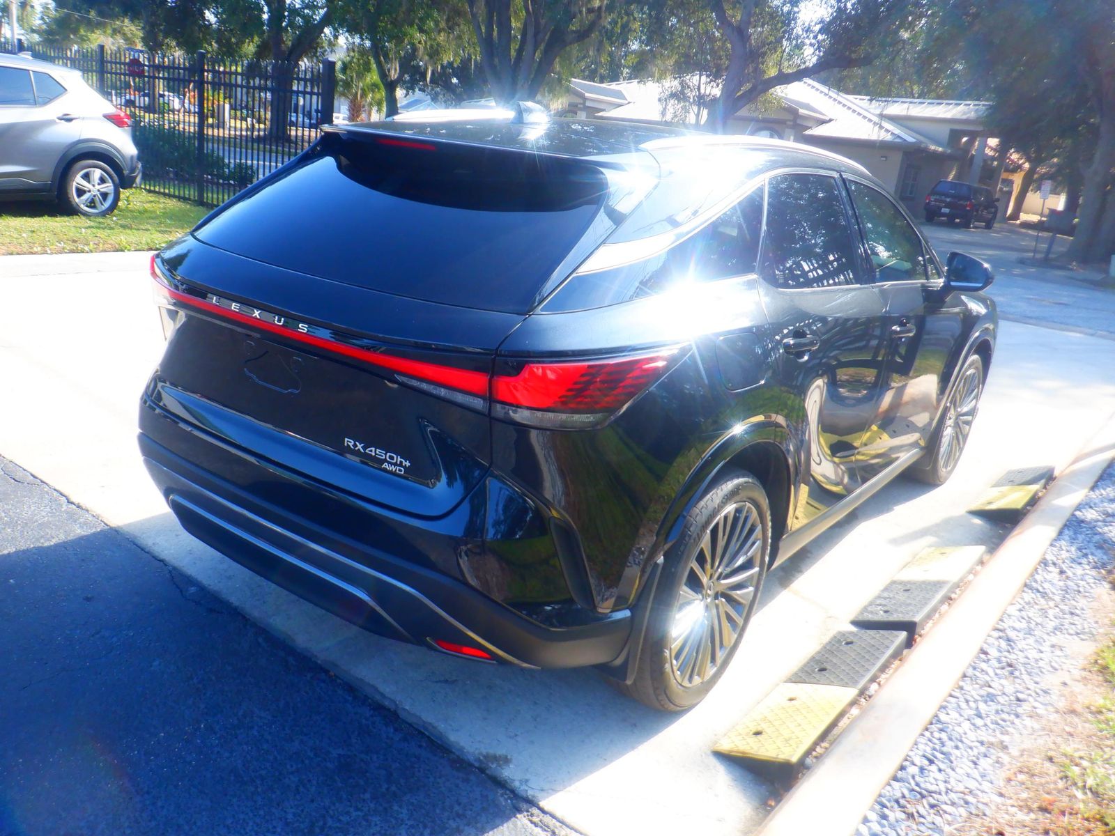 2024 Lexus RX 450h+ Luxury AWD