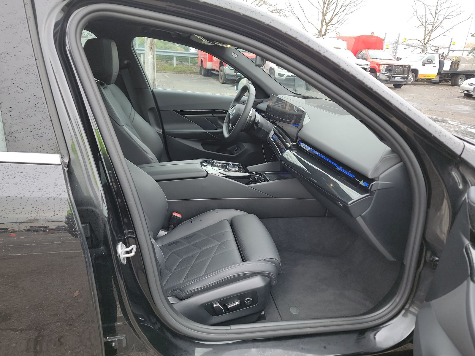 2025 BMW 5 Series 530i xDrive AWD