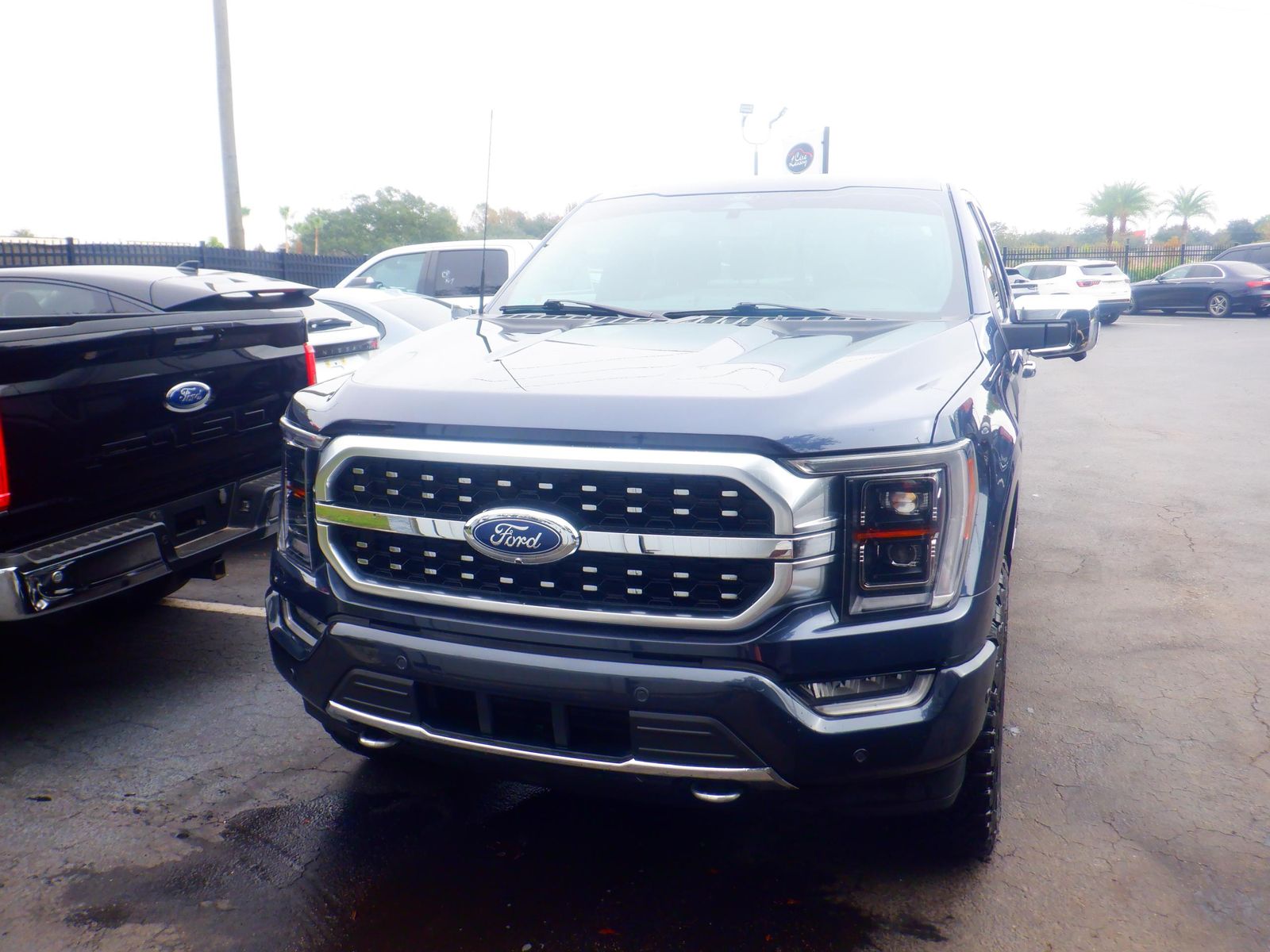 2022 Ford F-150 Hybrid Platinum AWD