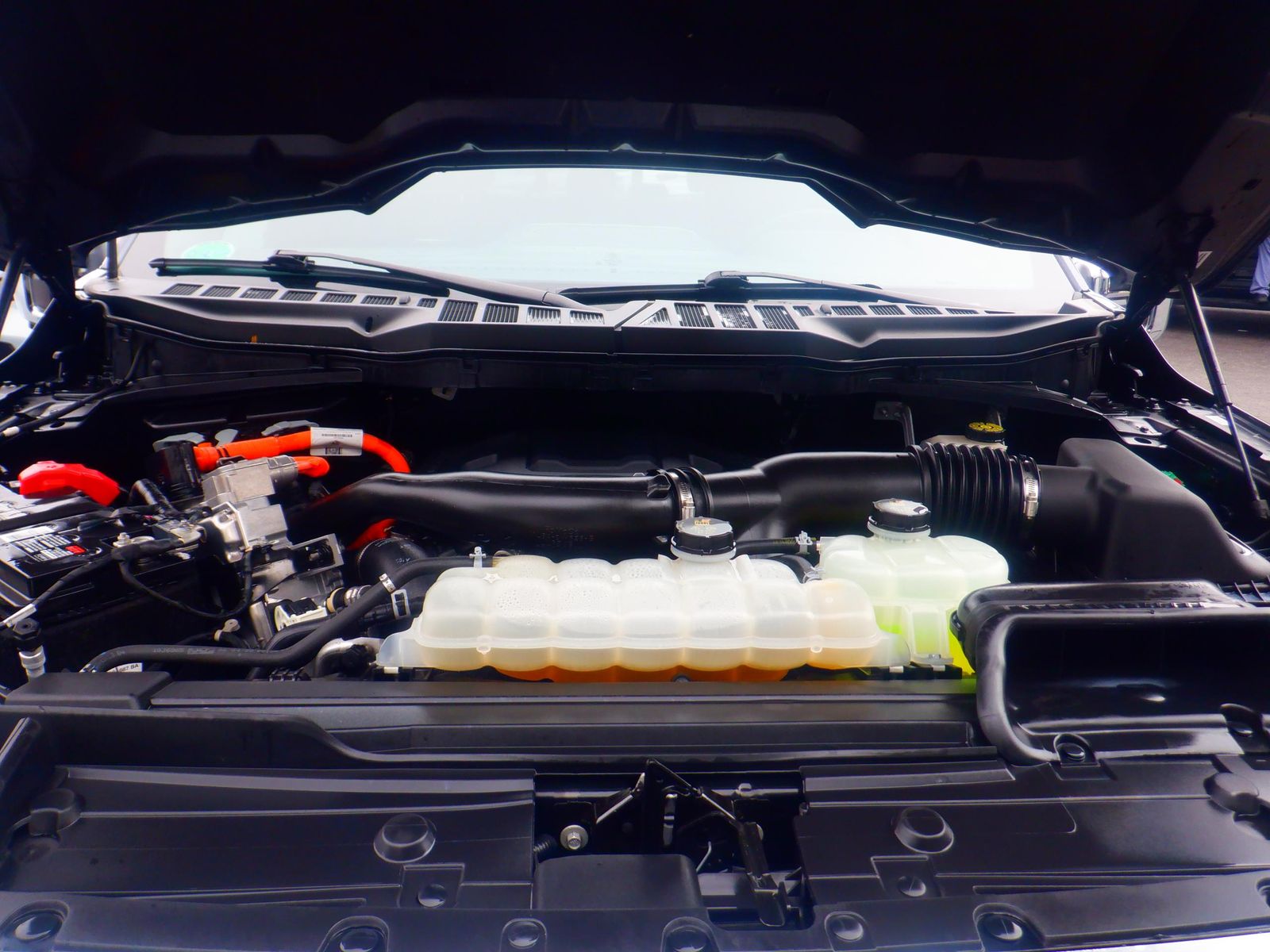 2022 Ford F-150 Hybrid Platinum AWD