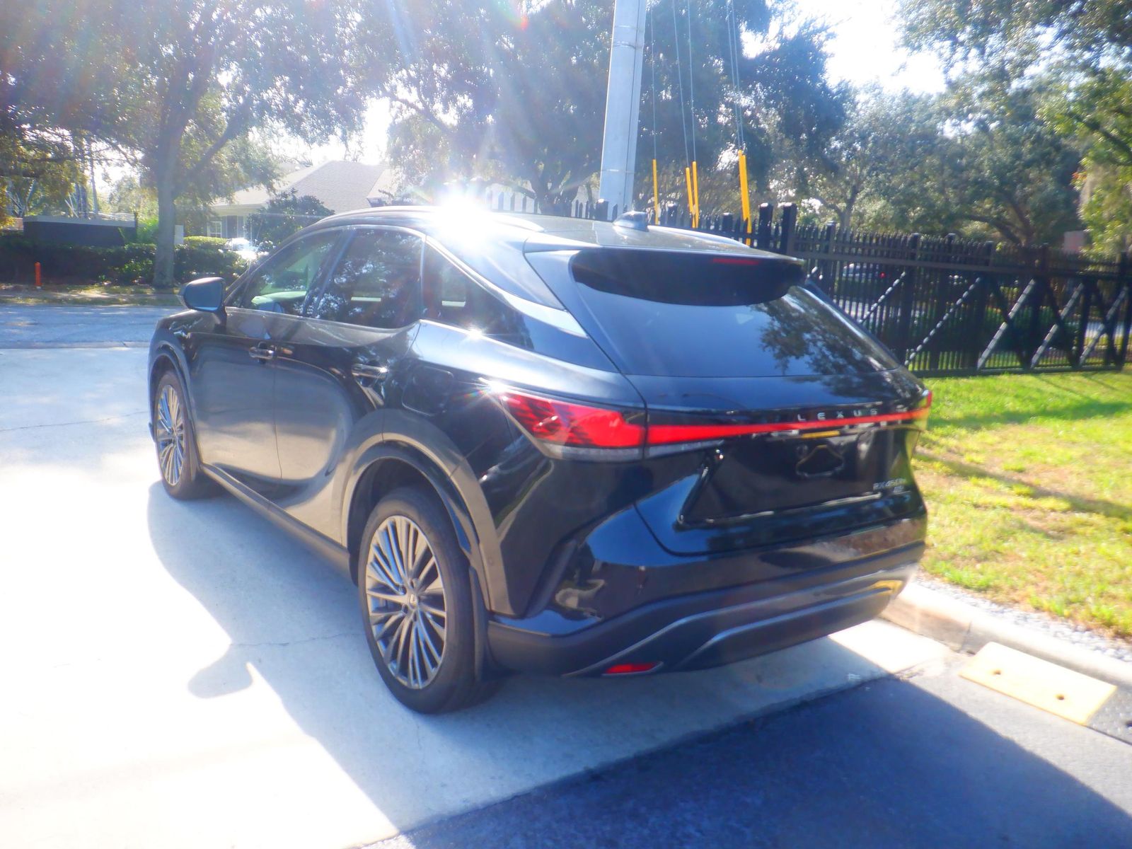 2024 Lexus RX 450h+ Luxury AWD