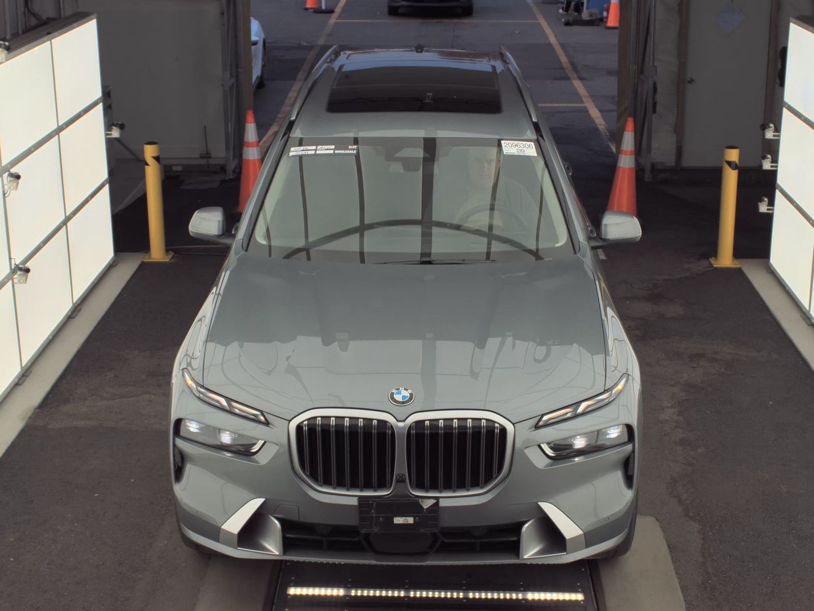 2025 BMW X7 xDrive40i AWD