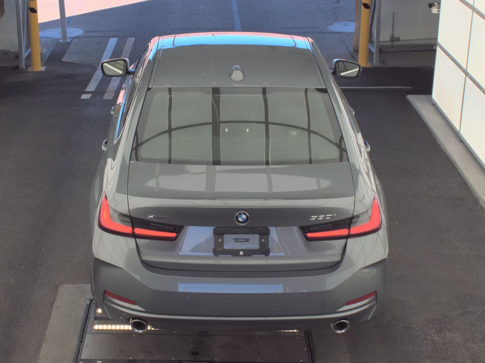 2025 BMW 3 Series 330i xDrive AWD