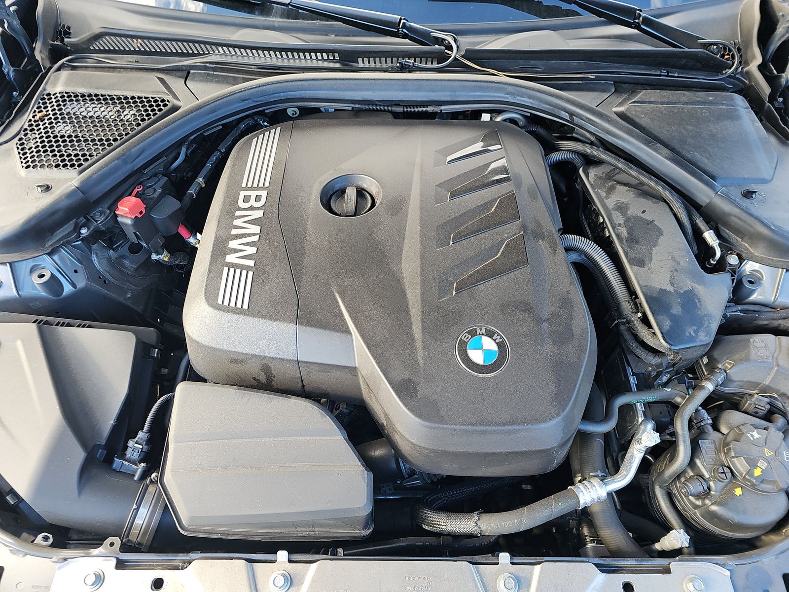 2025 BMW 3 Series 330i xDrive AWD