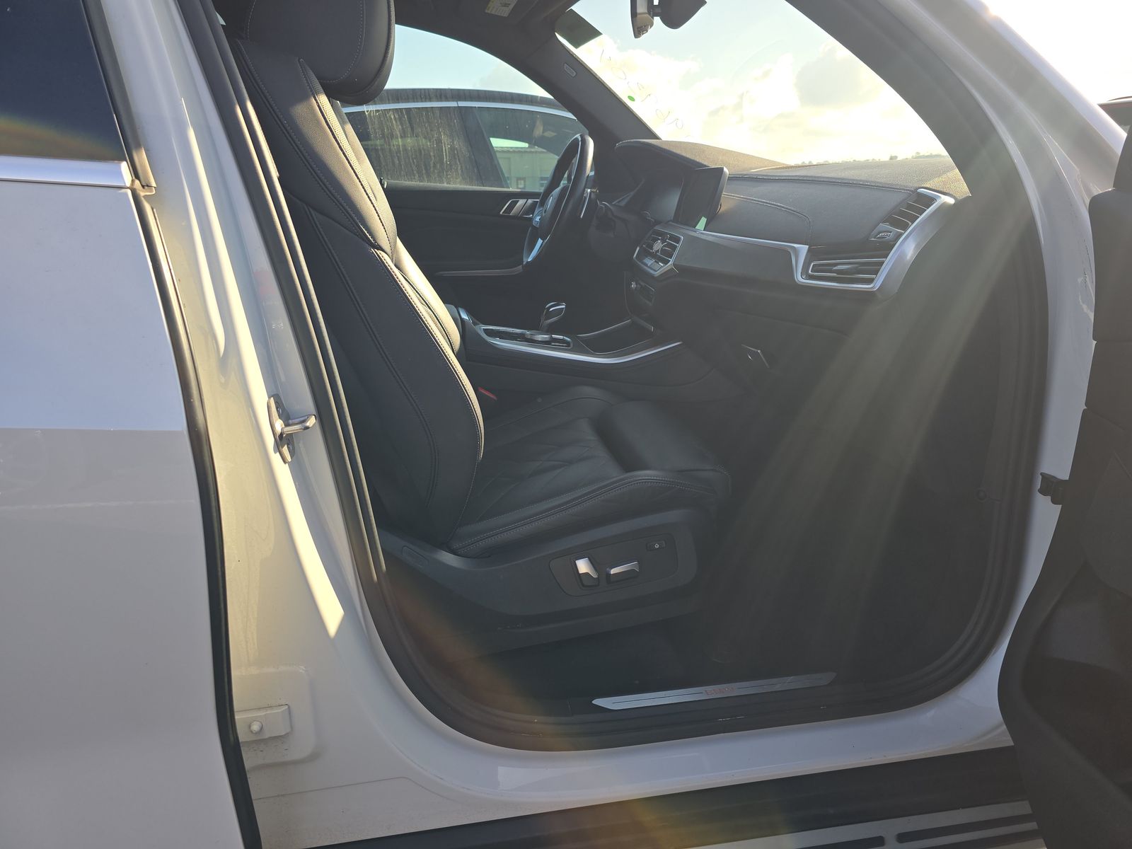 2023 BMW X5 xDrive40i AWD