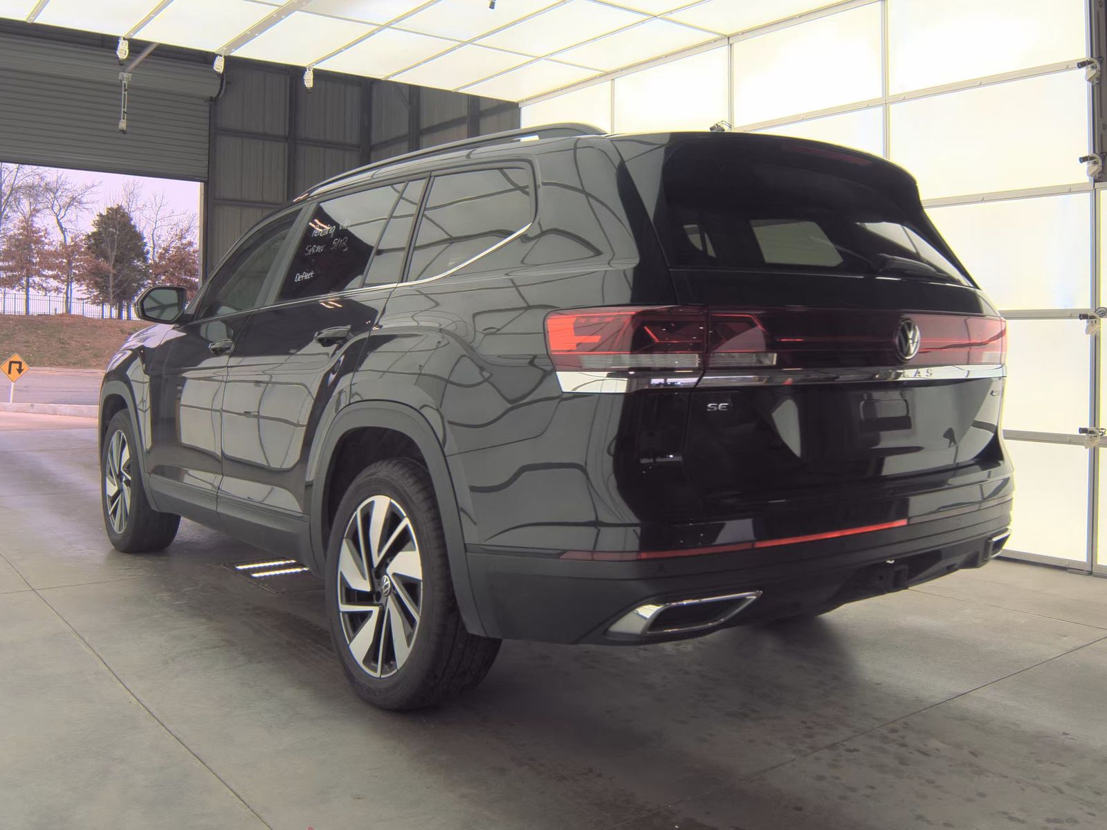 2024 Volkswagen Atlas 2.0T SE AWD