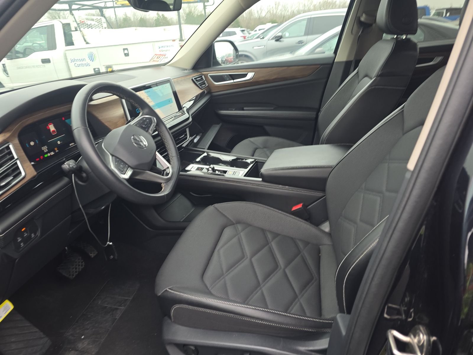 2024 Volkswagen Atlas 2.0T SE AWD