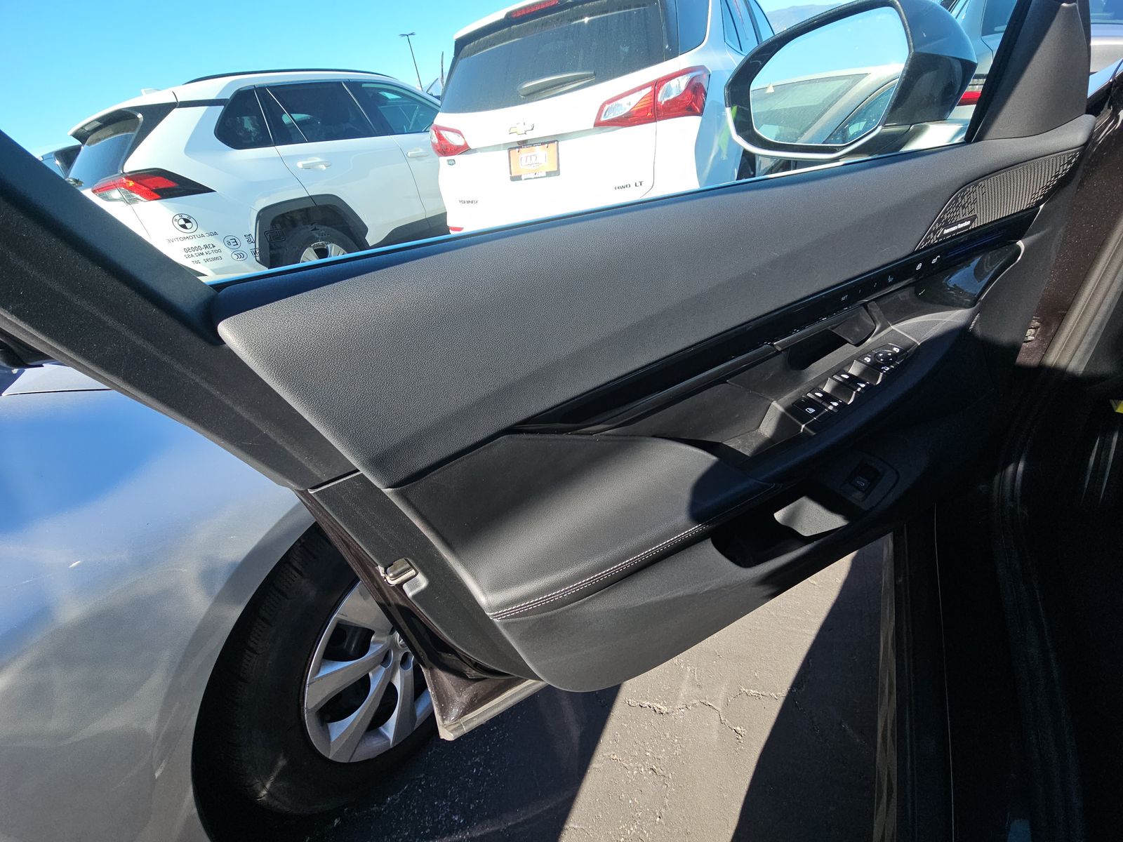 2024 BMW 5 Series 530i RWD