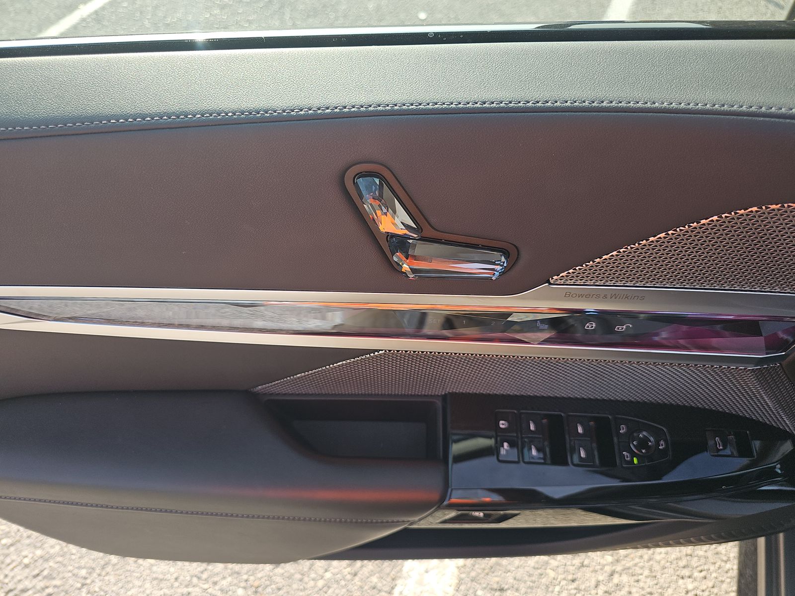 2025 BMW 7 Series 740i RWD