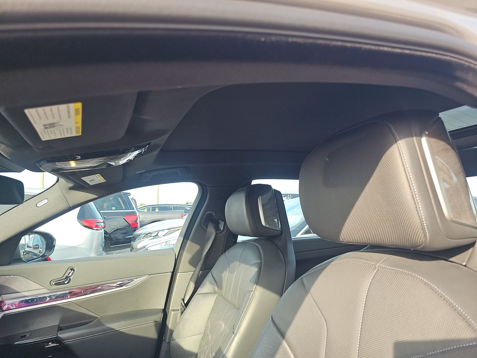 2025 BMW 7 Series 740i RWD