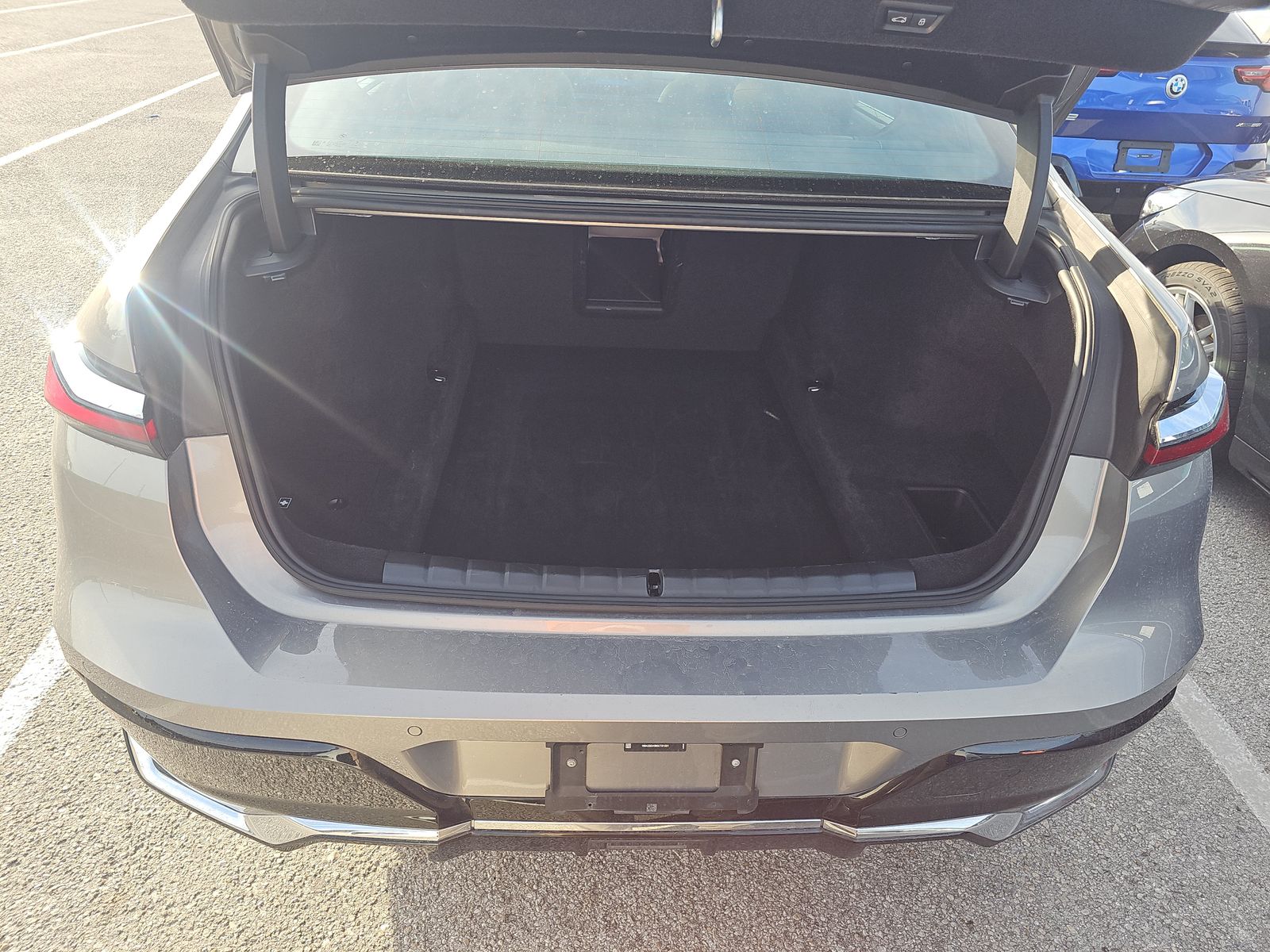 2025 BMW 7 Series 740i RWD