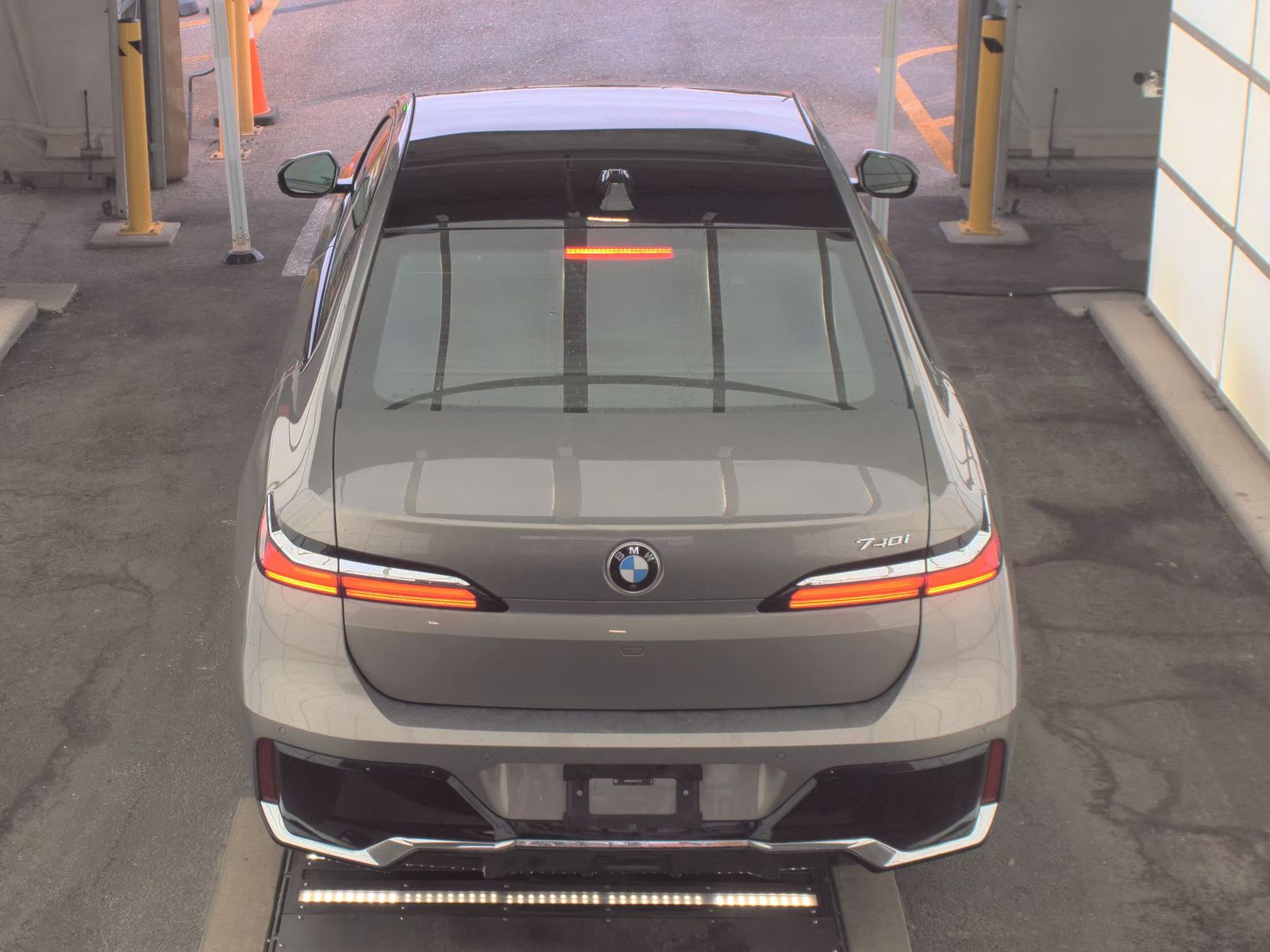 2025 BMW 7 Series 740i RWD