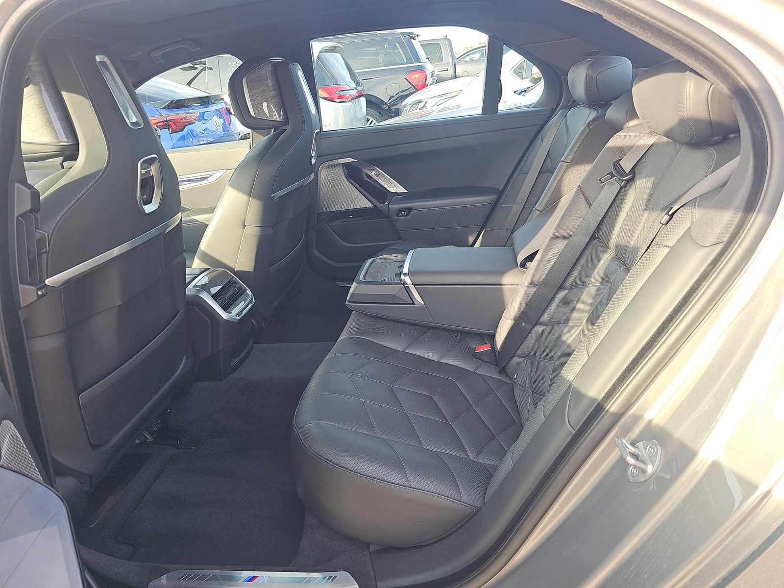 2025 BMW 7 Series 740i RWD