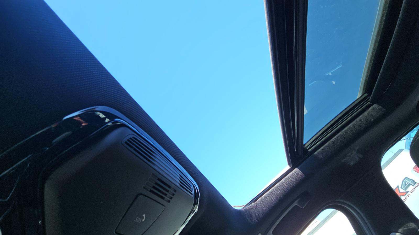 2025 BMW 3 Series 330i RWD