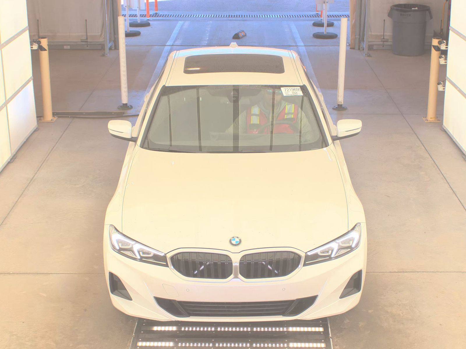 2025 BMW 3 Series 330i RWD