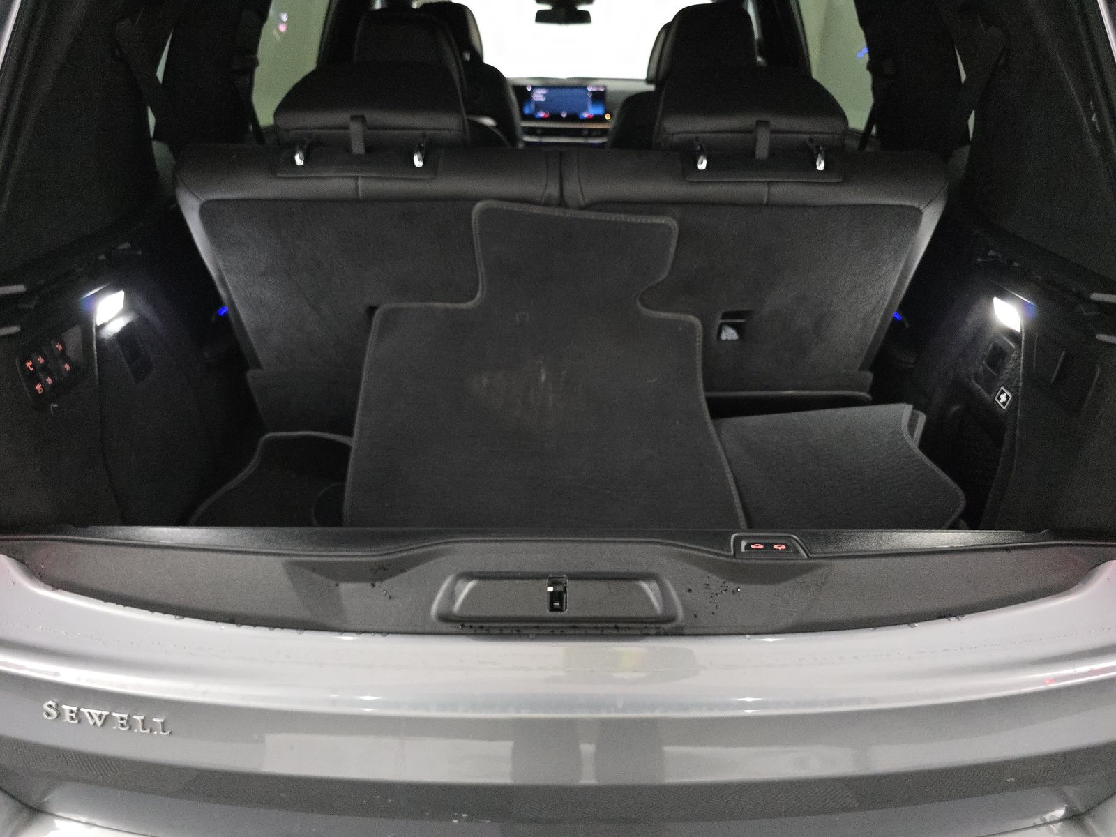 2023 BMW X7 M60i AWD