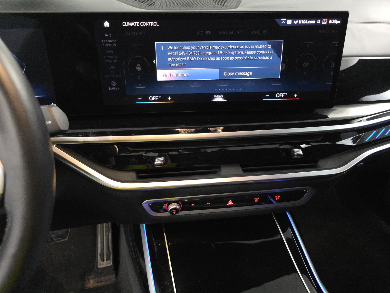 2023 BMW X7 M60i AWD