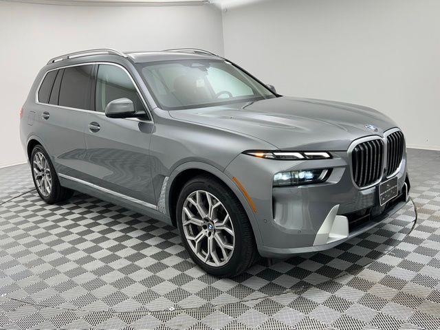 2025 BMW X7 xDrive40i AWD