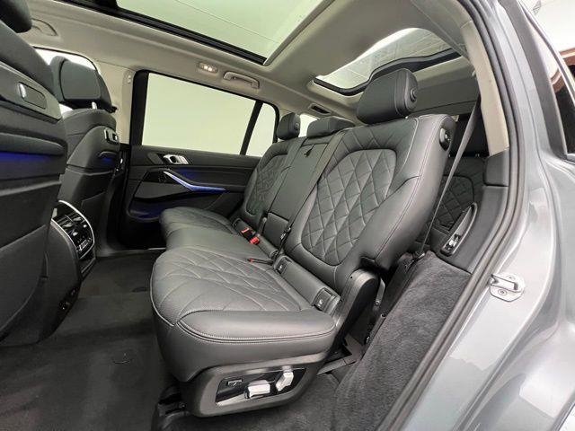 2025 BMW X7 xDrive40i AWD