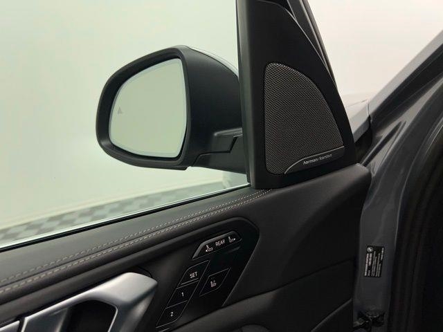 2025 BMW X7 xDrive40i AWD