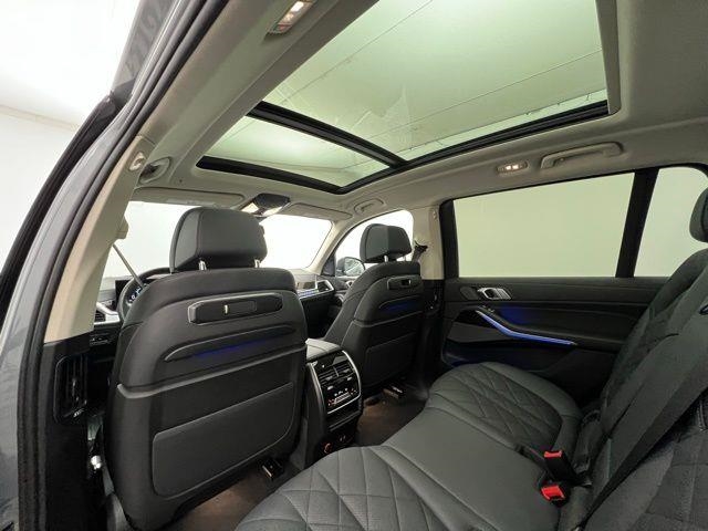 2025 BMW X7 xDrive40i AWD