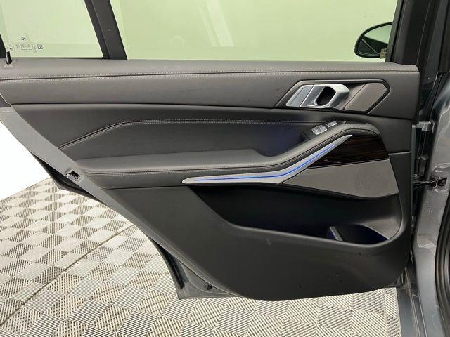 2025 BMW X7 xDrive40i AWD