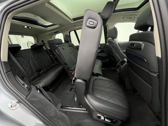 2025 BMW X7 xDrive40i AWD