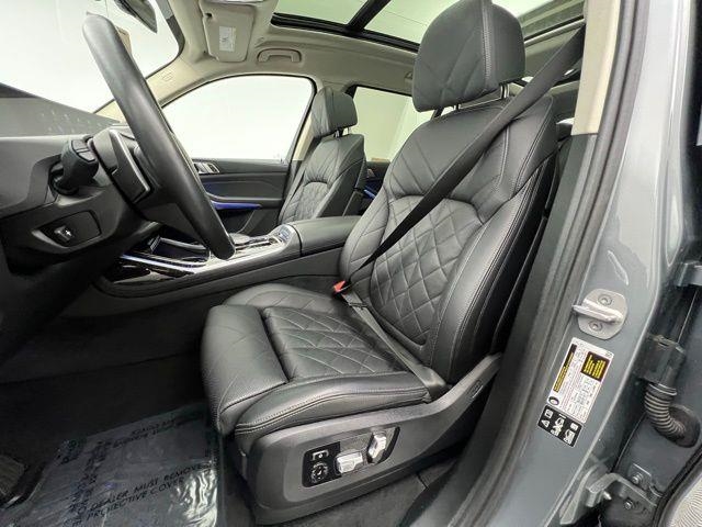 2025 BMW X7 xDrive40i AWD