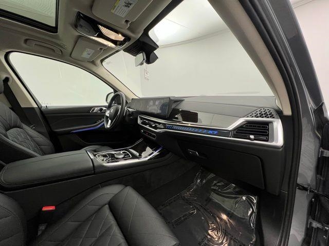 2025 BMW X7 xDrive40i AWD