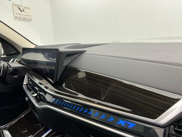 2025 BMW X7 xDrive40i AWD