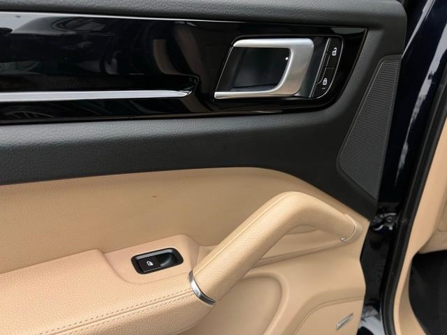 2022 Porsche Cayenne Base AWD
