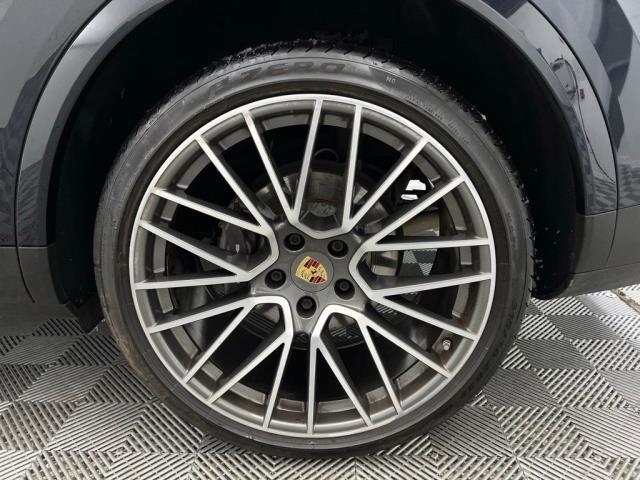 2022 Porsche Cayenne Base AWD