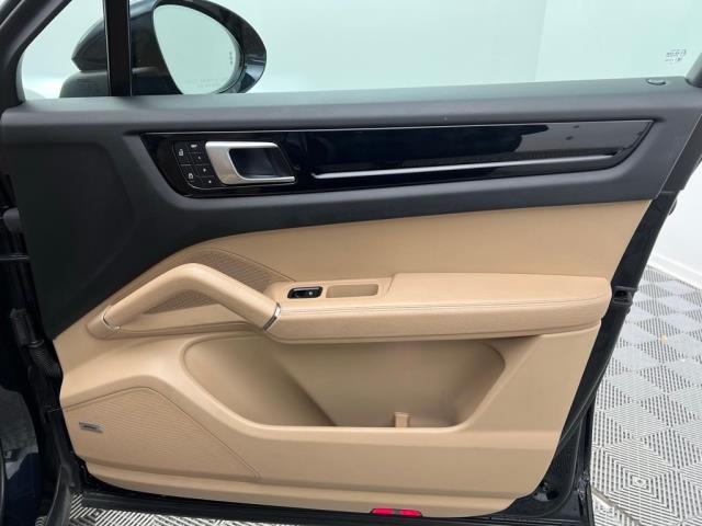 2022 Porsche Cayenne Base AWD