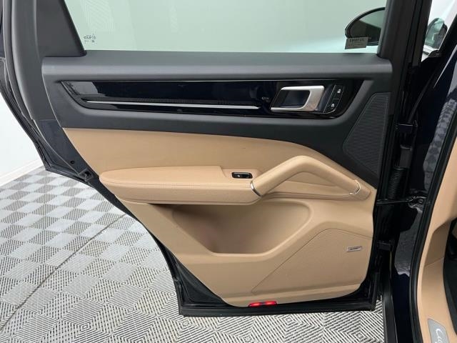 2022 Porsche Cayenne Base AWD