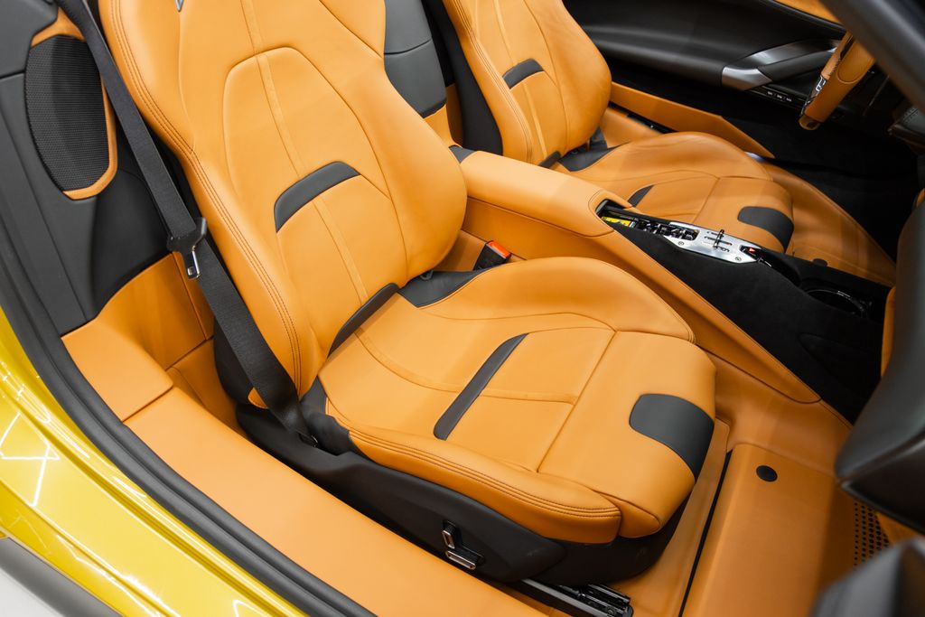 2022 Ferrari SF90 Spider Base AWD