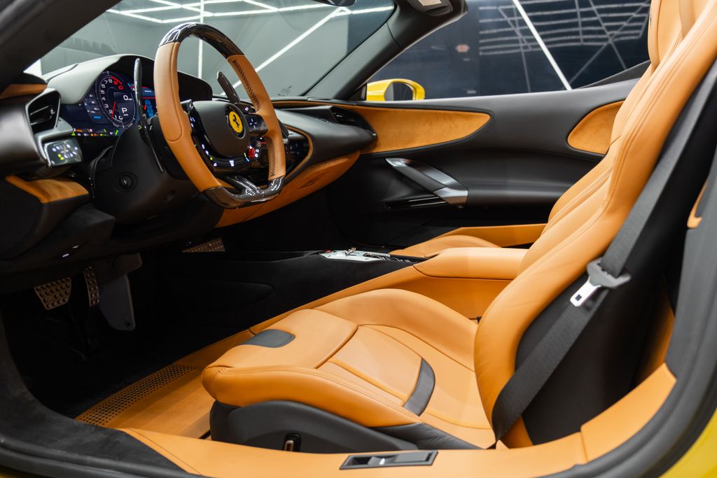 2022 Ferrari SF90 Spider Base AWD
