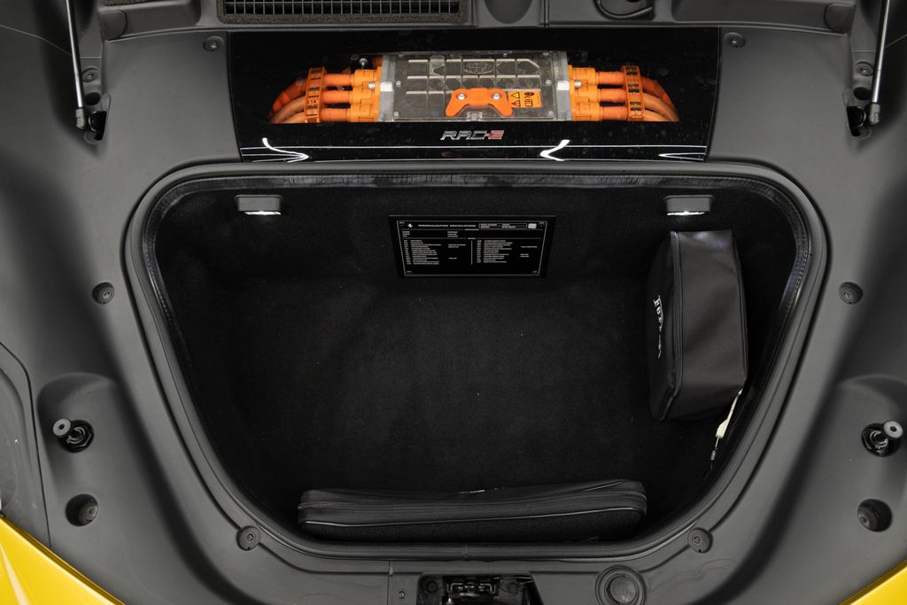 2022 Ferrari SF90 Spider Base AWD