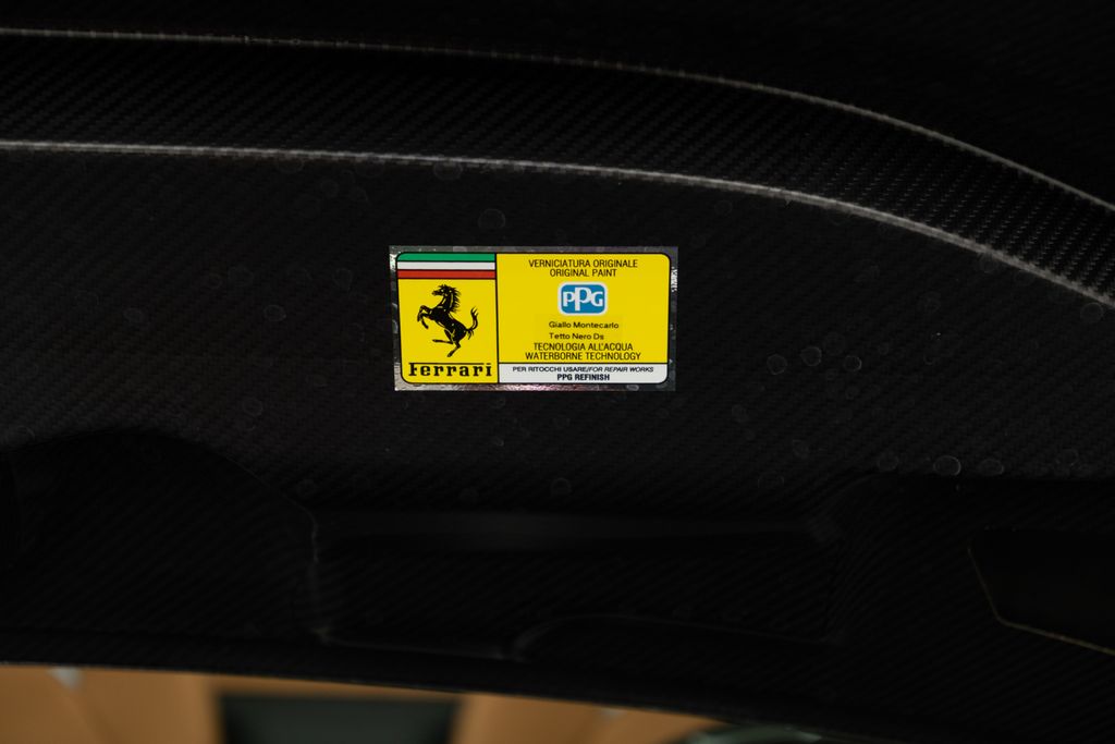 2022 Ferrari SF90 Spider Base AWD